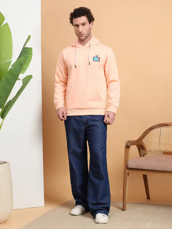 Peach_Retro_TV_Embroidered_Pullover_Hoodie_for_Men