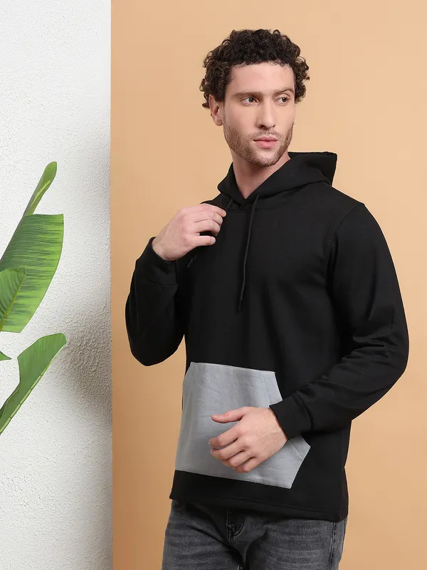 Men_Black_Pullover_Hoodie_with_Contrast_Grey_Pocket