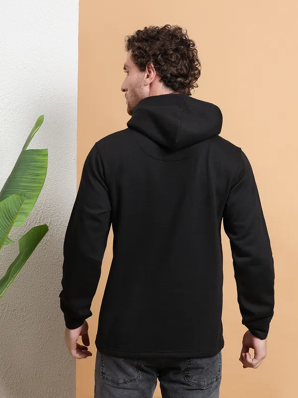 Men_Black_Pullover_Hoodie_with_Contrast_Grey_Pocket