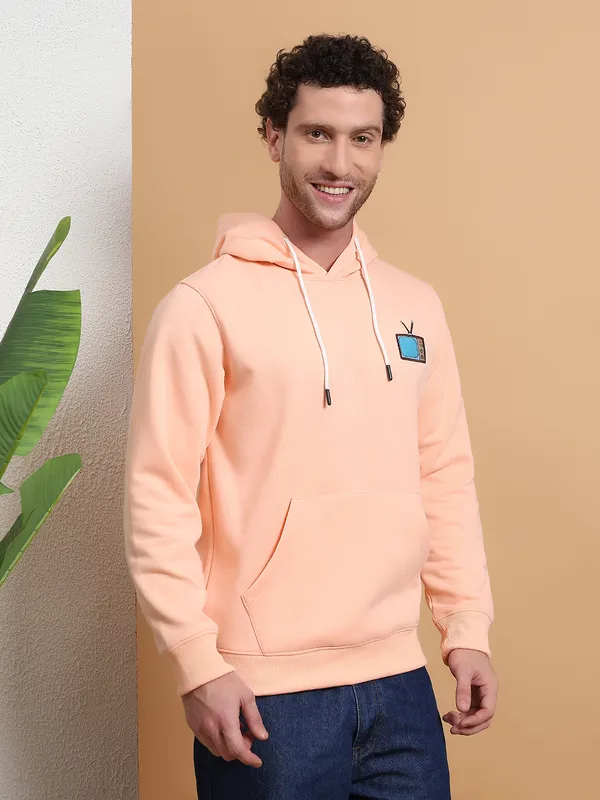 Peach_Retro_TV_Embroidered_Pullover_Hoodie_for_Men