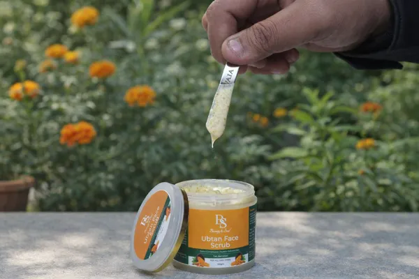 Beauty_And_Soul_Ubtan_Face_Scrub_Cosmetic_For_Unisex