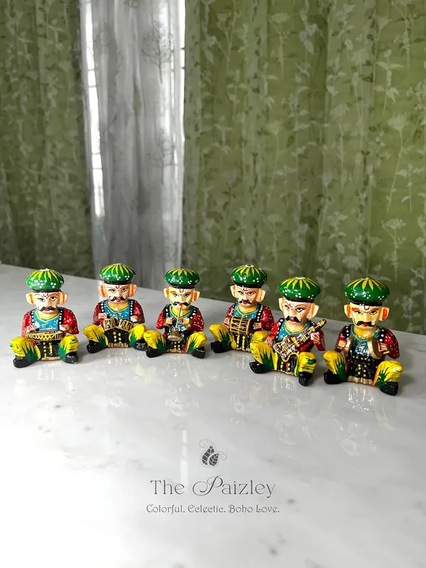 Decorative_Musician_Figurines_Set_6_Pieces_Traditional_Folk_Art_Design_Green_And_Red