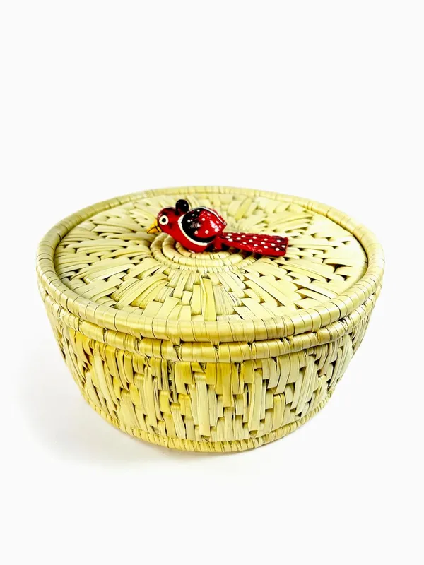 Handwoven_Moonj_Grass_Storage_Basket_With_Bird_Lid_Sustainable_Woven_Design_Natural_Beige_Boho_Home_Decor