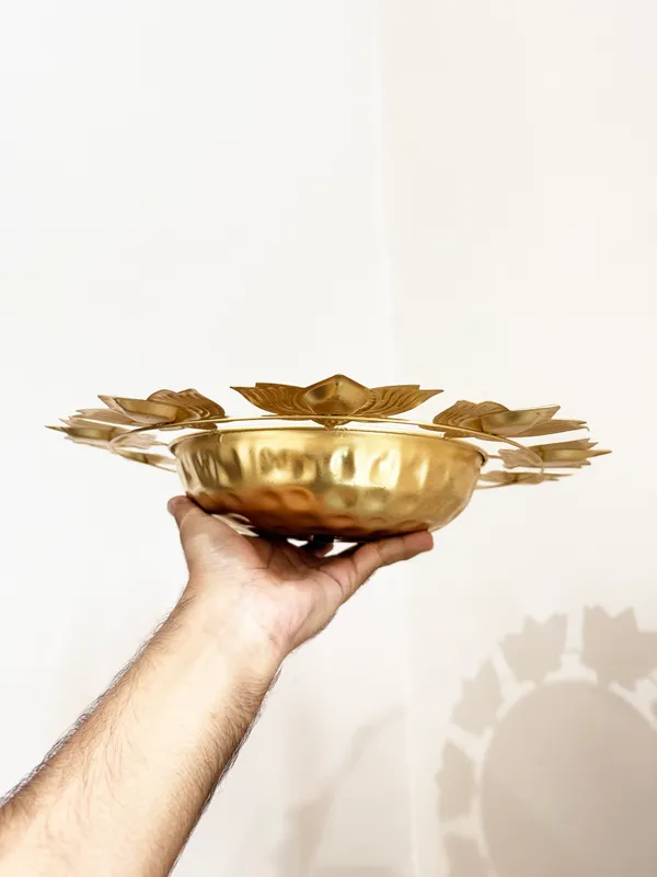 Metal_Urli_Decorative_Bowl_Large_with_Gold_Red_10_Lotus_Diya_for_Diwali_festival