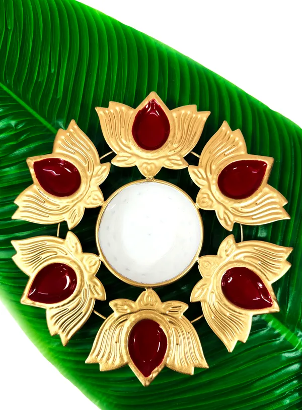 Metal_Urli_Decorative_Bowl_Small_Gold_Red_with_6_Lotus_Diya_for_Diwali_Festival