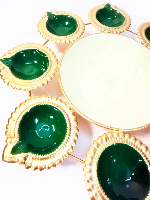 Round_Metal_Urli_with_8_Diya_Tealight_Holders,_Glossy_Painted_Green,_Gold