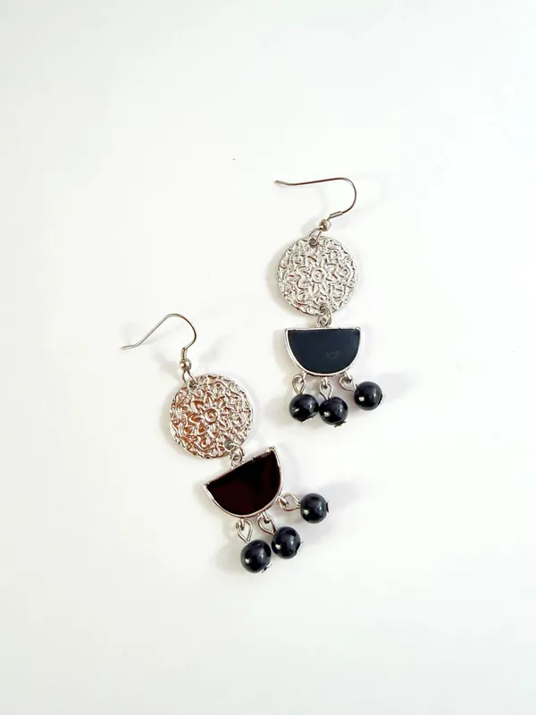 Trendy_Earring_Boho_Chic_Hammered_Silver_Finish