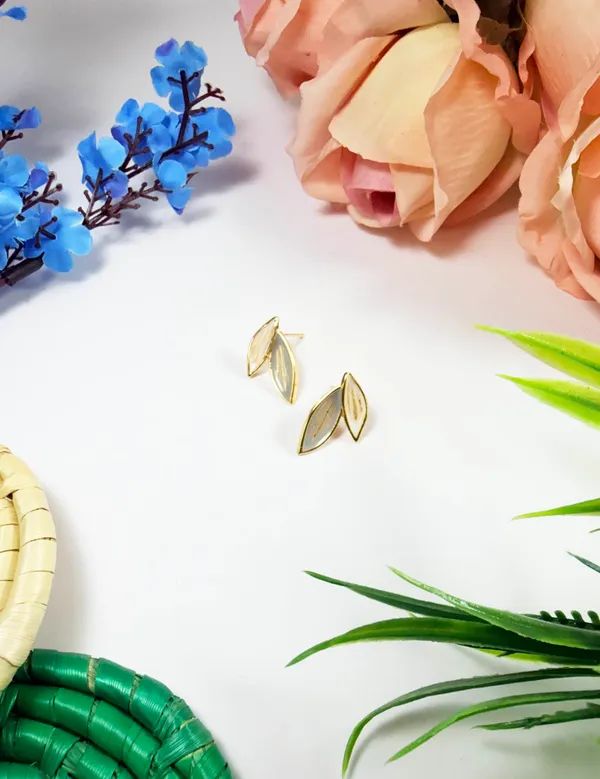 The_Paizley_Golden_Leaf_Whisper_Studs_Minimal_Dual_Leaf_Earrings_-_Pack_of_2
