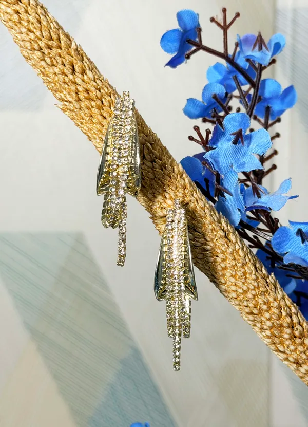 The_Paizley_Crystal_Chain_Gold_Dangler_Earrings_for_Women_|_Chic_Rhinestone_Tassel_Drop_Earrings_|_Party,_Cocktail_&_Wedding_Statement_Jewelry