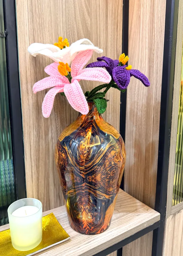 The_Paizley_Handmade_Crochet_Purple_Lily_Flower_for_Home_Decor_and_Gifting_|_Hand_Crochet_Lily_with_stem_&_leaves_|_Reusable_Decorative_Flower_for_Living_Room,_Bedroom,_Desk,_Gifting_&_Special_Occasions