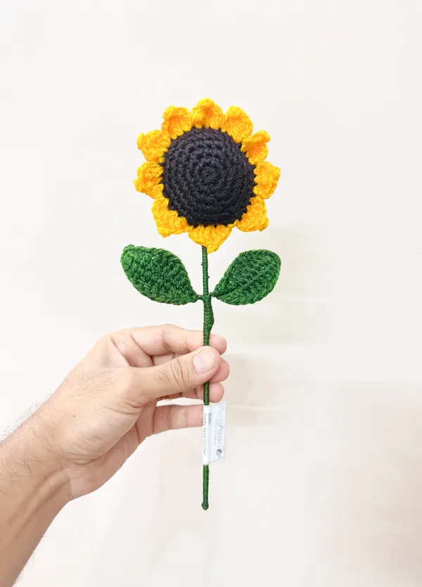 The_Paizley_Handmade_Crochet_Sunflower_for_Home_Decor_and_Gifting_|_Hand_Crochet_Sunflower_with_stem,_leaves|_Reusable_Decorative_Flower_for_Living,_Bedroom,_Desk,_Gifting_&_Special_Occasions