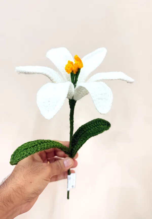 The_Paizley_Handmade_Crochet_White_Lily_Flower_for_Home_Decor_|_Hand_Crochet_Lily_with_stem_&_leaves_|_Reusable_Decorative_Flower_for_Living_Room,_Bedroom,_Desk,_Gifting_&_Special_Occasions