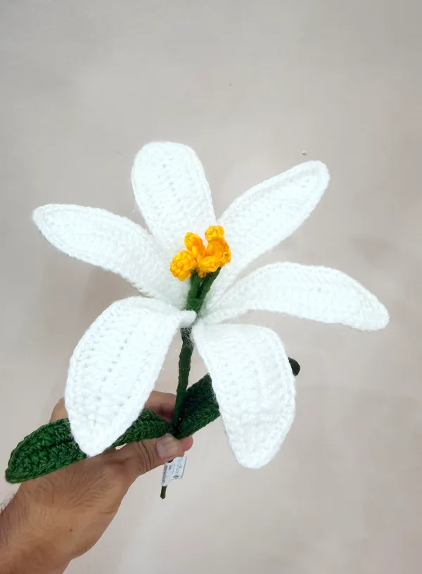 The_Paizley_Handmade_Crochet_White_Lily_Flower_for_Home_Decor_|_Hand_Crochet_Lily_with_stem_&_leaves_|_Reusable_Decorative_Flower_for_Living_Room,_Bedroom,_Desk,_Gifting_&_Special_Occasions