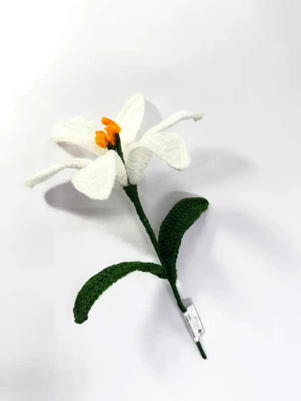 The_Paizley_Handmade_Crochet_White_Lily_Flower_for_Home_Decor_|_Hand_Crochet_Lily_with_stem_&_leaves_|_Reusable_Decorative_Flower_for_Living_Room,_Bedroom,_Desk,_Gifting_&_Special_Occasions