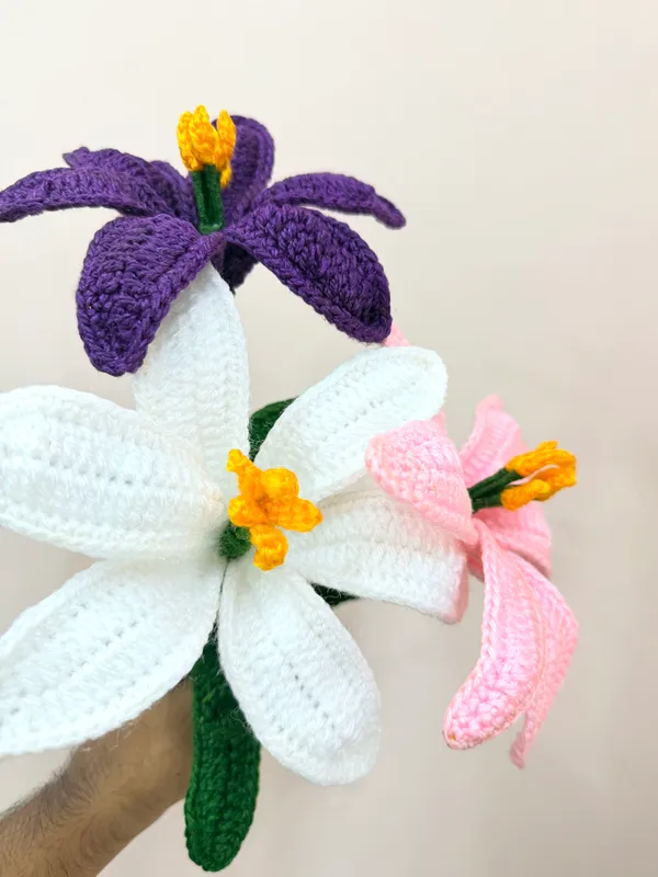 The_Paizley_Handmade_Crochet_White_Lily_Flower_for_Home_Decor_|_Hand_Crochet_Lily_with_stem_&_leaves_|_Reusable_Decorative_Flower_for_Living_Room,_Bedroom,_Desk,_Gifting_&_Special_Occasions