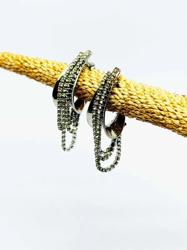The_Paizley_Silver_Crystal_Chain_Dangler_Earrings_for_Women_|_Chic_Rhinestone_Tassel_Drop_Earrings_|_Party,_Cocktail_&_Wedding_Statement_Jewelry