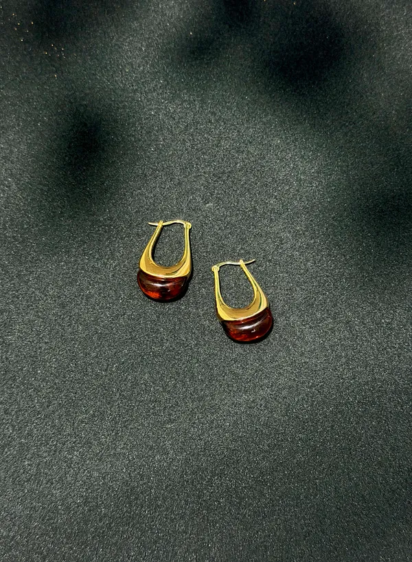 The_Paizley_-_Sculptural_U-Hoop_Earrings_–_Gold_Finish_with_Tortoise_Brown_Crystal_Drop