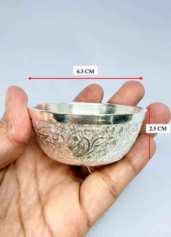 The__Paizley_German_Silver_Plated_Pooja_Thali_Set_of_7_pcs_with_10_Inch_Plate_&_Velvet_Gift_Box_|_Traditional_Pooja_Set_for_Home_Mandir,_Diwali,_Wedding,_Ganpati_&_Festive_Gifting_for_Special_Occasions