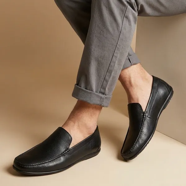 Black_Leather_Round_Front-No_Lace_Shoes