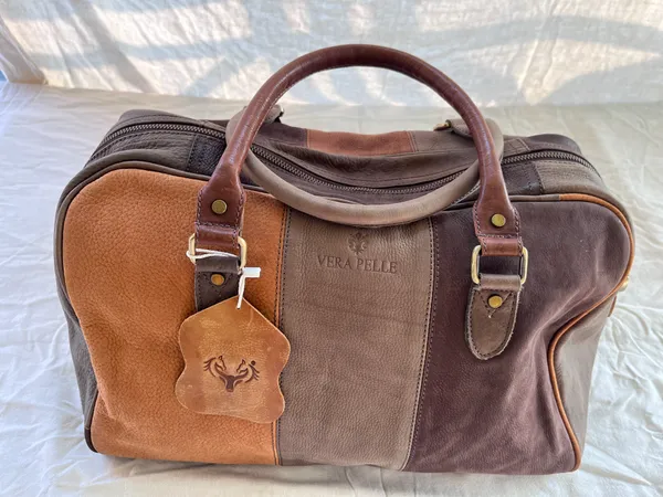 Three_Colour_Duffle_Bag_-_medium