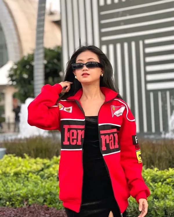 Ferrari_Scuderia_F1_Racing_Jacket_–_Red_Premium_Motorsport_Bomber_Style_Edition