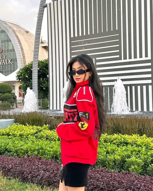 Ferrari_Scuderia_F1_Racing_Jacket_–_Red_Premium_Motorsport_Bomber_Style_Edition