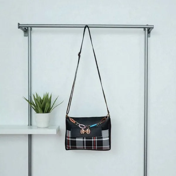 Black_PU_Sling_Bag_For_Women
