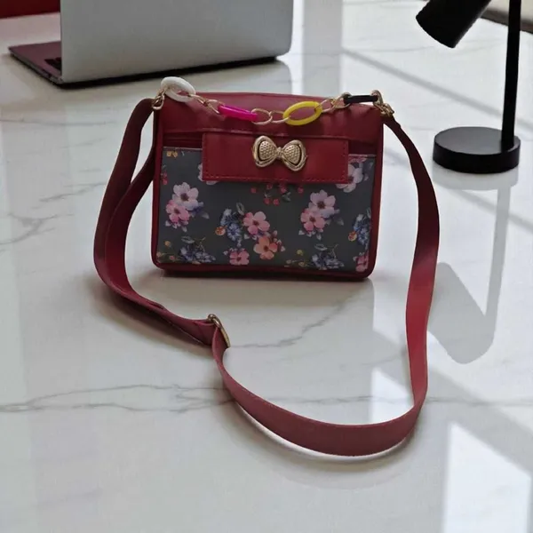 White_PU_Sling_Bag_For_Women