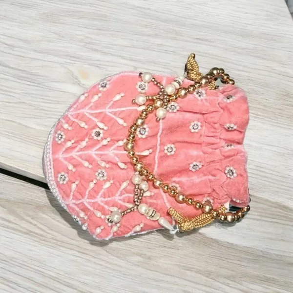 Pink_Velvet_Potli_For_Women