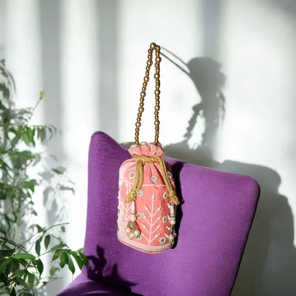 Pink_Velvet_Potli_For_Women