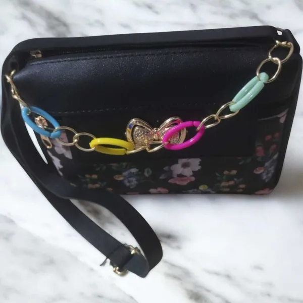 Blue_PU_Sling_Bag_For_Women