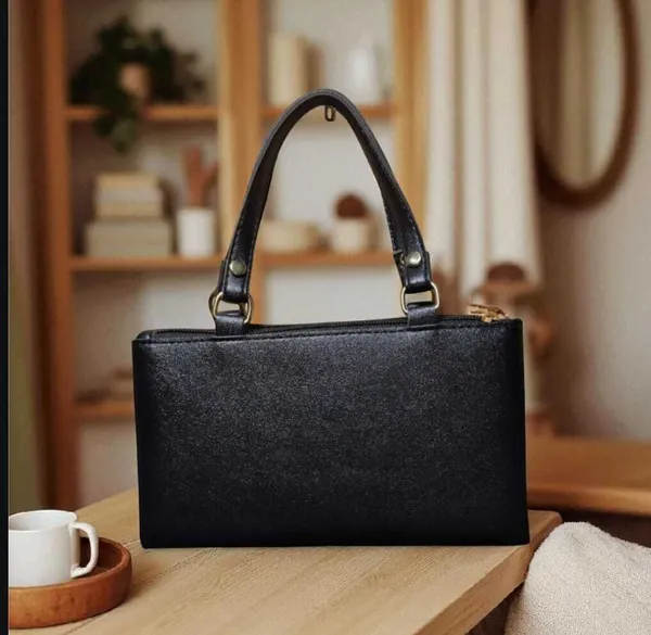 White_PU_Sling_Bag_For_Women