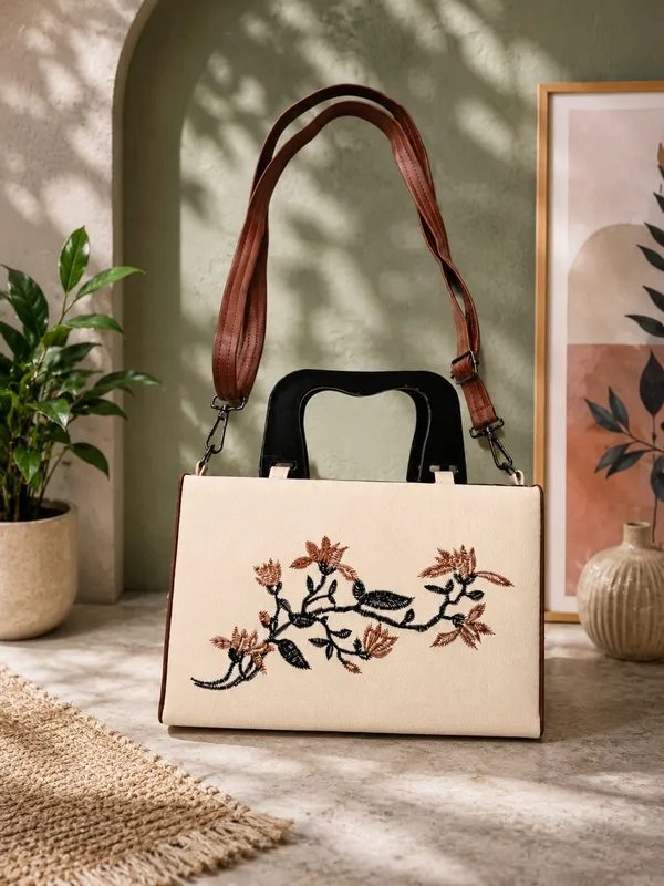 Women's_Floral_Stitch_Handbag_-_Cream_Faux_Leather_Shoulder_Bag_with_Handle
