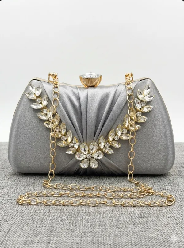 Women’s_Silver_Luxury_Crystal_Clutch_Purse_|_Elegant_Party_Wear_Handbag_with_Diamond_Stone_Design_|_Bridal_Wedding_Evening_Bag_for_Ladies