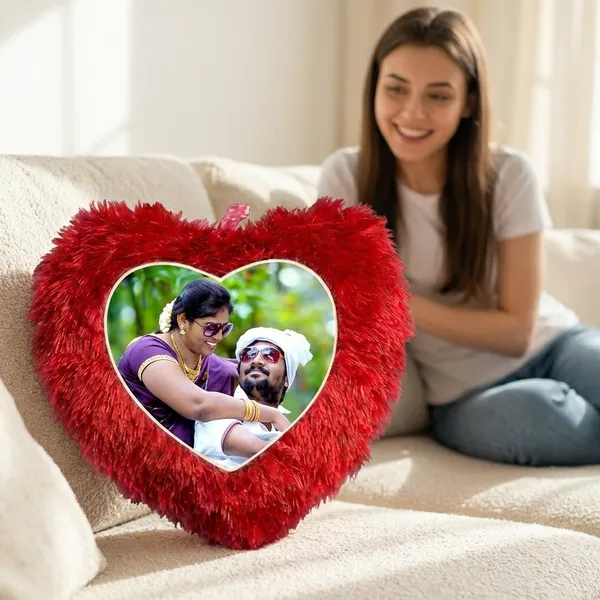 Customisable_Red_Plastic_Photo_Frame_For_Home_Decor