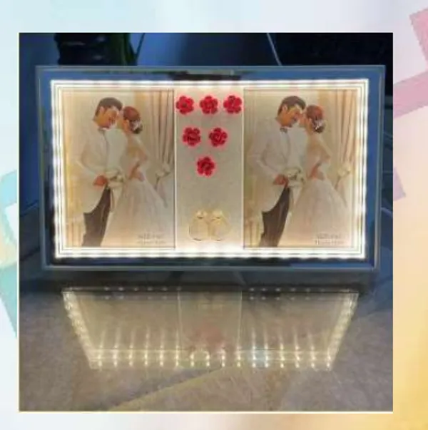 Customisable_Blurred_Plastic_Photo_Frame_For_Home_Decor