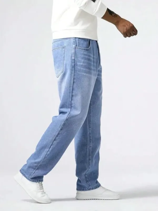 Light_Blue_Relaxed_Fit_Denim_Jeans_For_Men