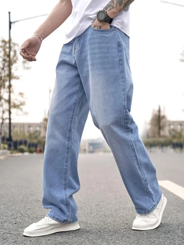 Blue_Relaxed_Fit_And_Straight_Fit_Denim_Jeans_For_Men_Combo_Set_Pack_Of_2