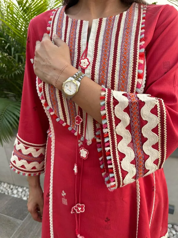 Red_cotton_Ethnic_Kurta_For_Women