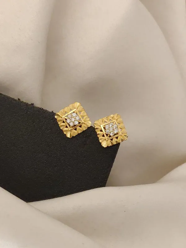 Traditional_Gold_Plated_Square_Stud_Earrings_Textured_Design_With_Crystal_Stone_Center_Elegant_Daily_Wear_Tops_For_Women