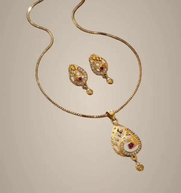 Stylish_Gold_Plated_Heart_Cut_Leaf_Design_Pendant_Set_Cz_Stone_Studded_Chain_With_Matching_Earrings_For_Women_Wedding_Traditional_Wear_Jewellery