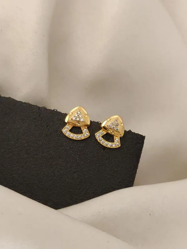 Gold-Toned_Heart-Shaped_Stud_Earrings_with_Crystal_Detailing