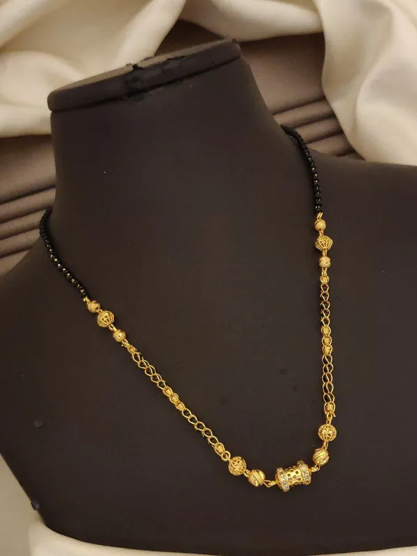 Latest_Barrel_Pendant_Short_Mangalsutra_Gold_Plated_Ad_Stone_Cylinder_Design_Necklace