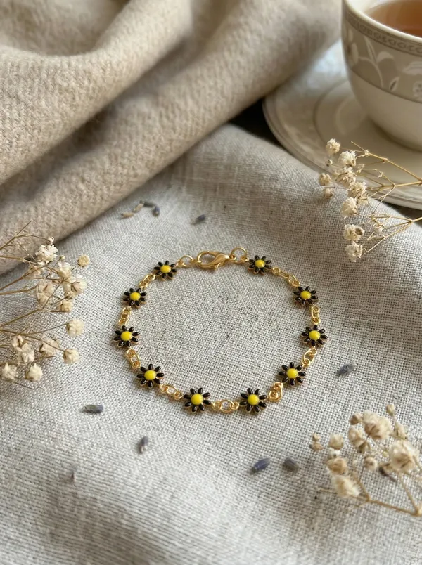 Handmade_Beaded_Sunflower_Bracelet_with_Gold_Accents