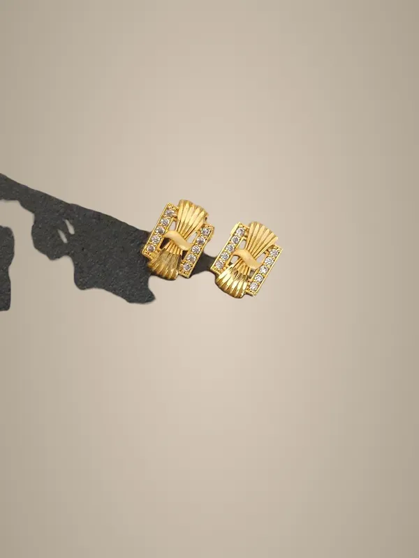 Elegant_Gold-Plated_Rectangular_Stud_Earrings_with_Crystal_Accents