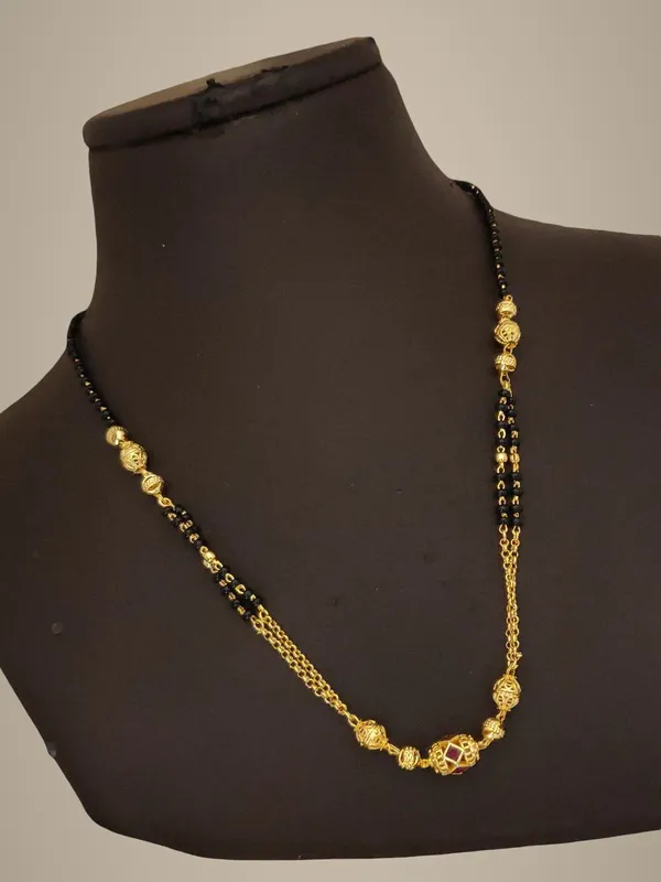 Traditional_Black_and_Gold_Beaded_Mangalsutra_Necklace