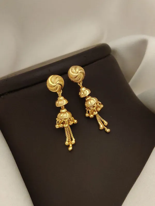 Traditional_Gold-Toned_Jhumka_Earrings_with_Swirl_Stud_and_Dangling_Bead_Drops