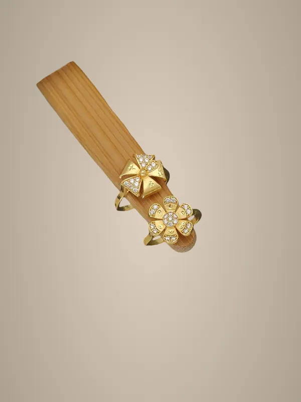 Gold-Toned_Floral_Kundan_Toe_Rings_(Set_of_2)