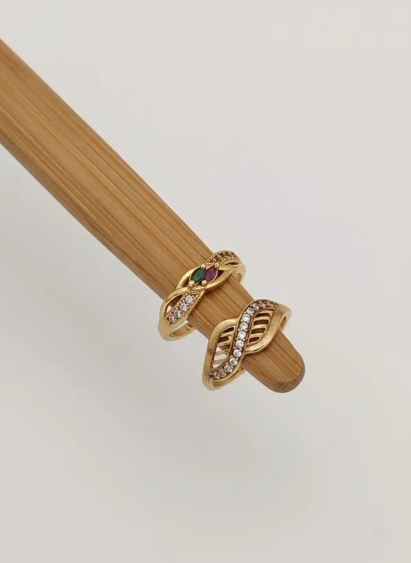 Elegant_Snake_Design_Ring_Set_-_Gold_Tone_with_Colorful_Stones