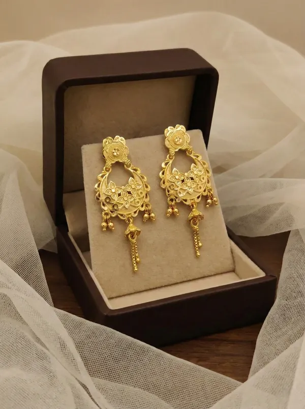 Traditional_Gold_Forming_Kalkati_Chandbali_Earrings_With_Dal_Chhol_Hand_Work_Matte_Finish_Ethnic_Golden_Dangler_For_Women